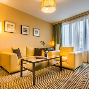 Western Olives - Free Pool & Parking Otel Sofya